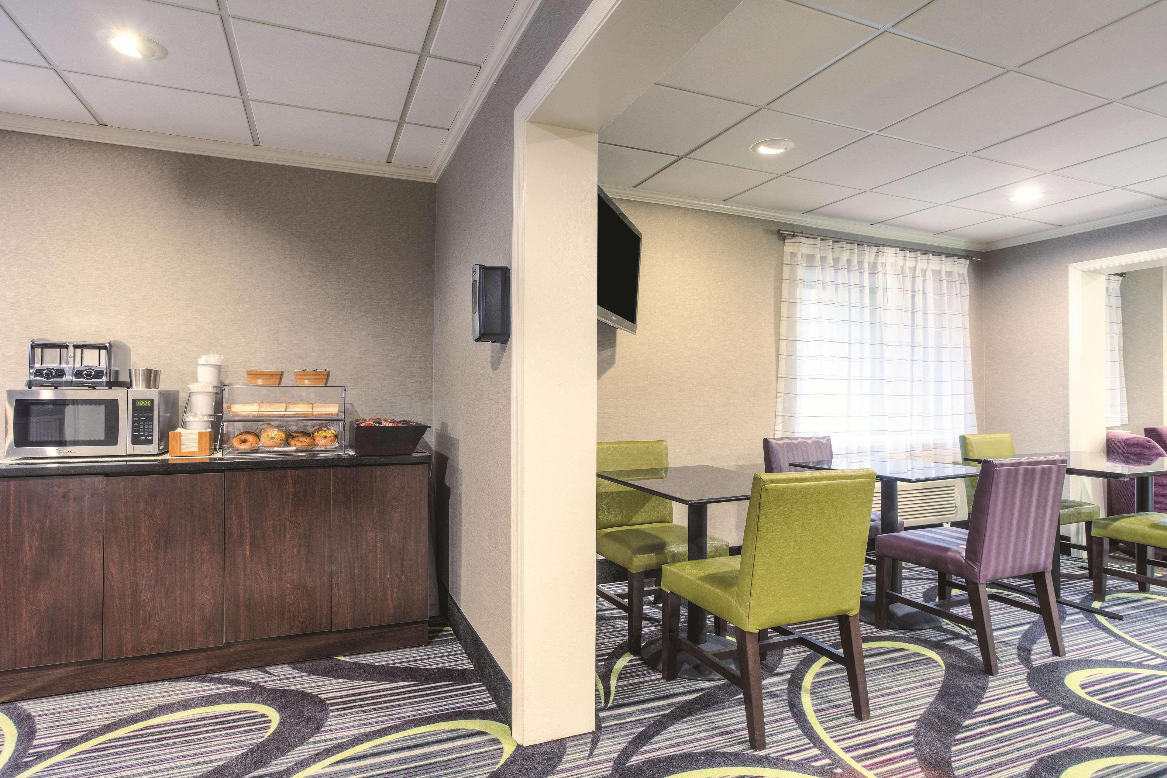 La Quinta By Wyndham Atlanta 3*
